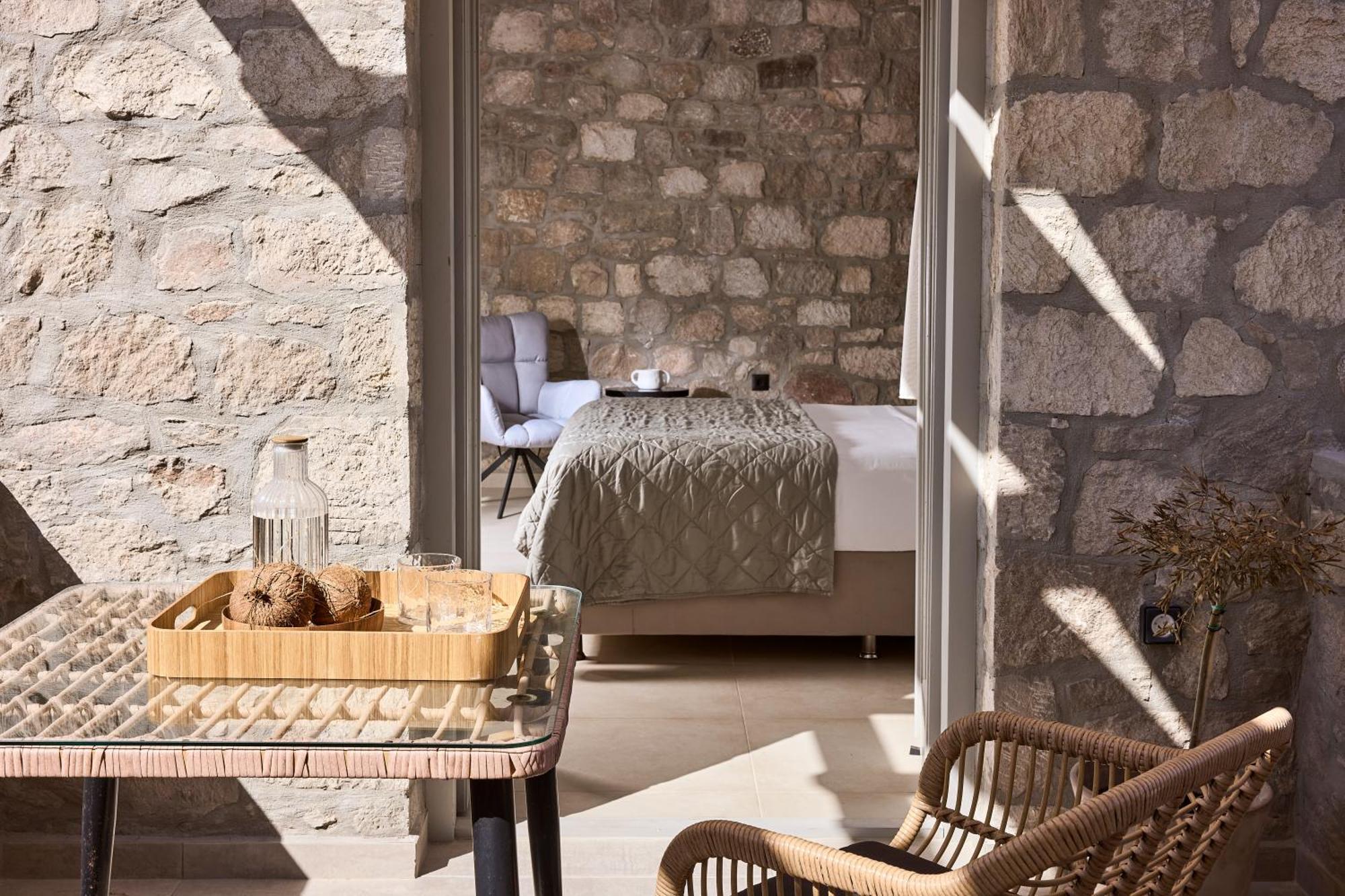 אדאמאס Kedros Milos Suites חדר תמונה